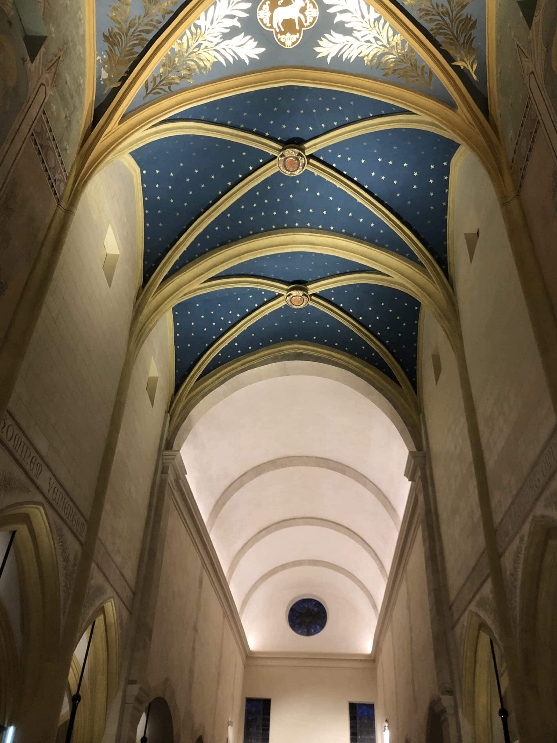 eclairage eglise plafond